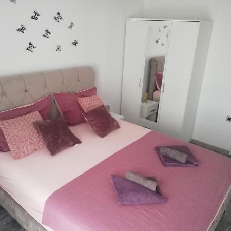 Modern Apartment Ana Ровинь Экстерьер фото