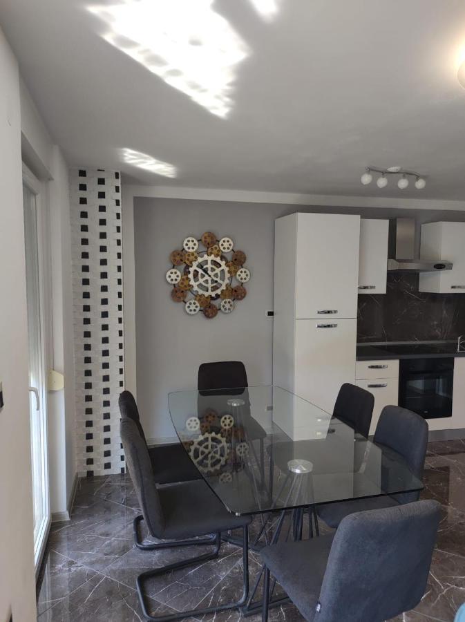 Modern Apartment Ana Ровинь Экстерьер фото
