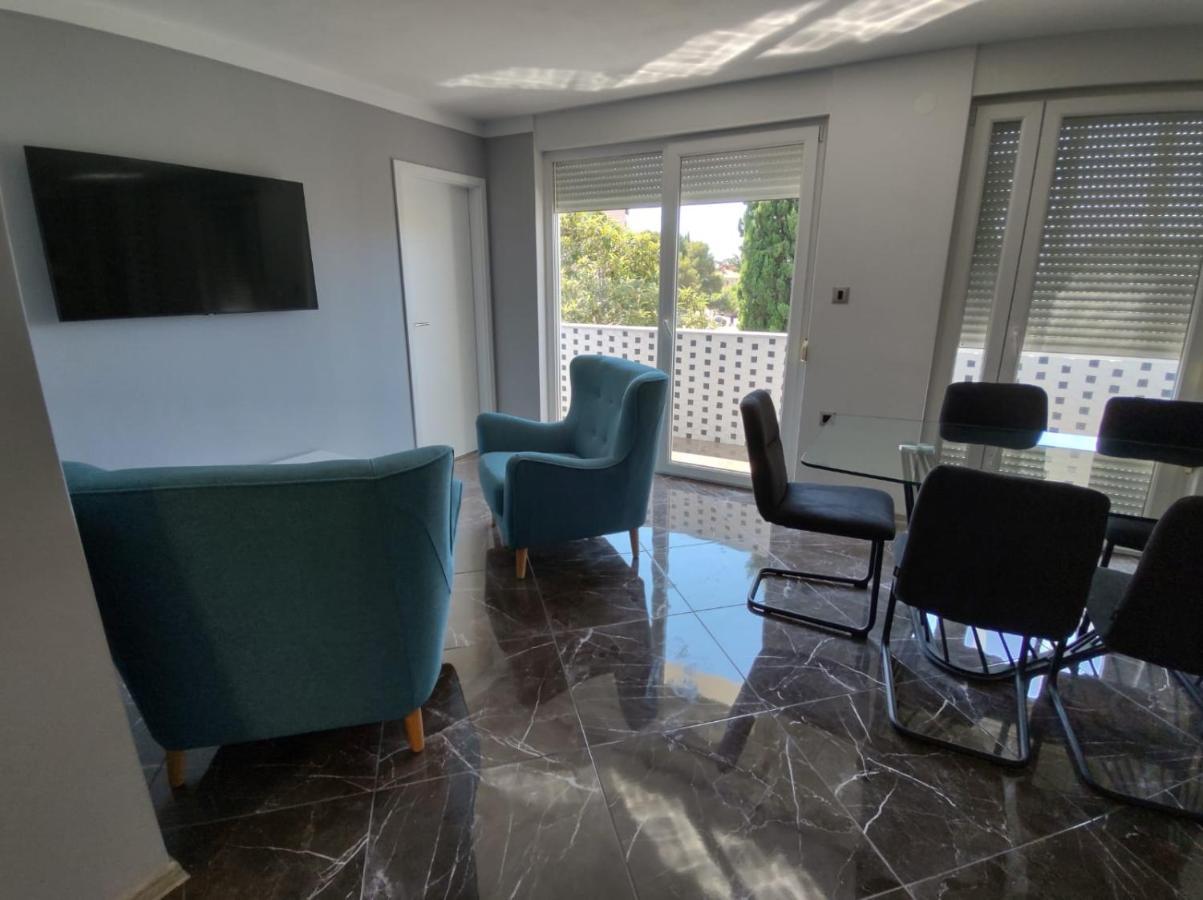 Modern Apartment Ana Ровинь Экстерьер фото