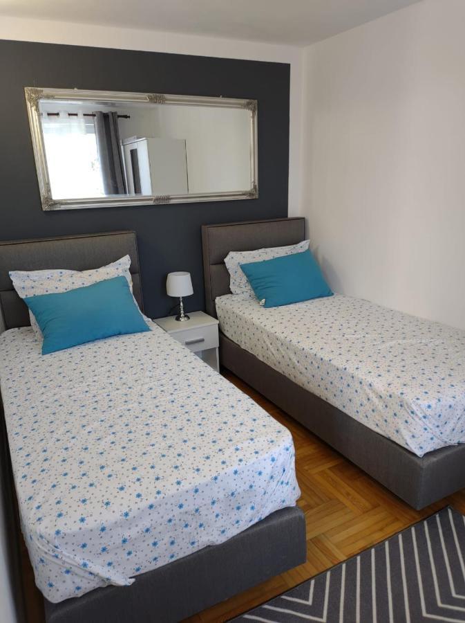 Modern Apartment Ana Ровинь Экстерьер фото