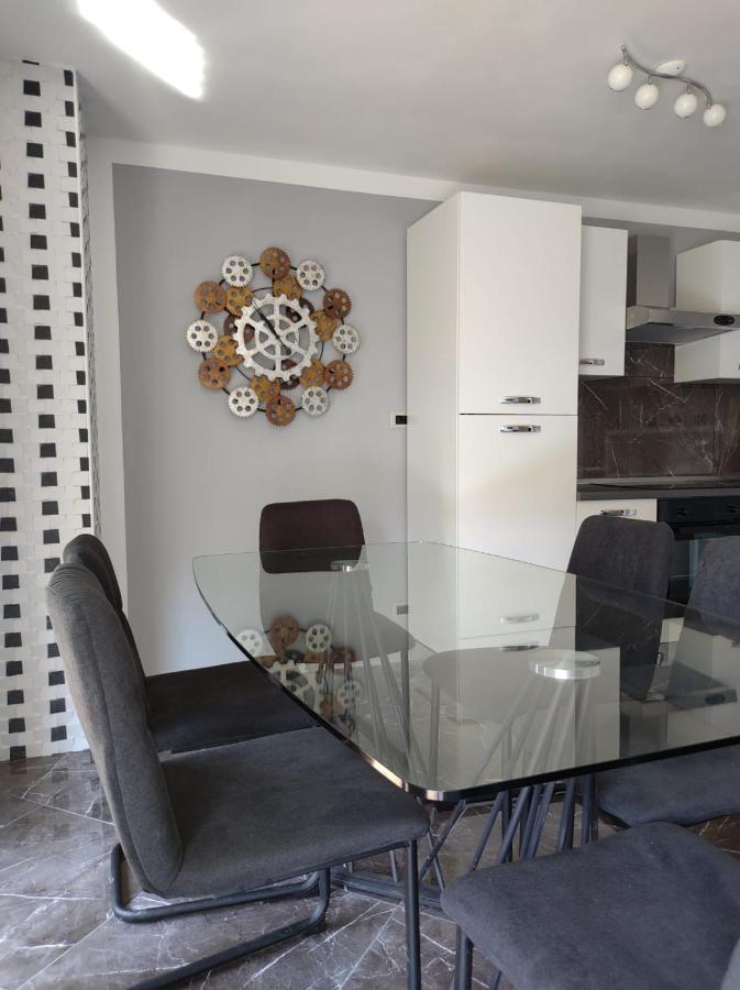 Modern Apartment Ana Ровинь Экстерьер фото