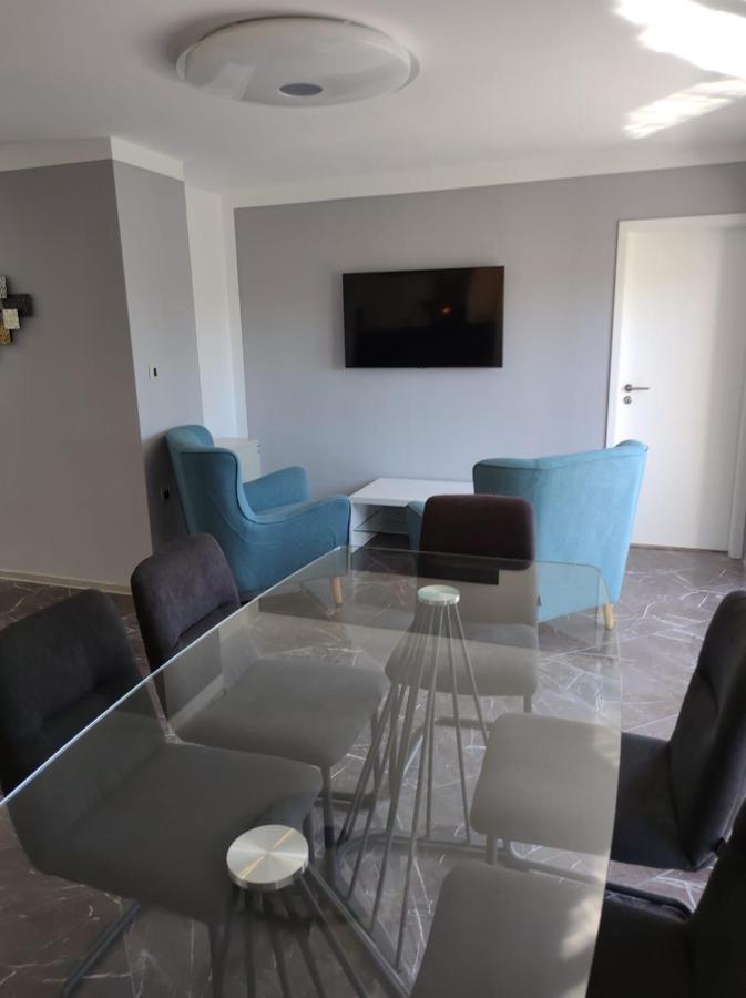 Modern Apartment Ana Ровинь Экстерьер фото