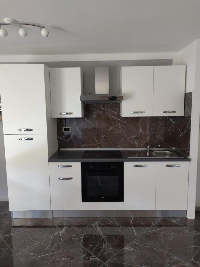 Modern Apartment Ana Ровинь Экстерьер фото