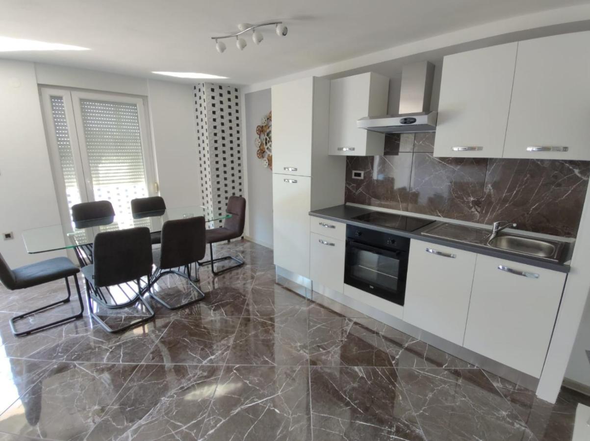 Modern Apartment Ana Ровинь Экстерьер фото